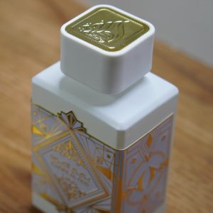 عطر ادکلن زنانه و مردانه بدیع العود هانر اند گلوری ( سفید ) 100 میل لطافه